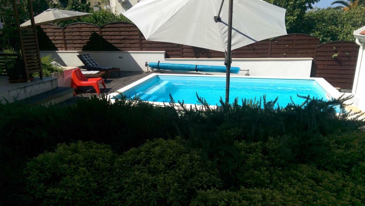 Holiday Home Olive Gradac  Luaran gambar